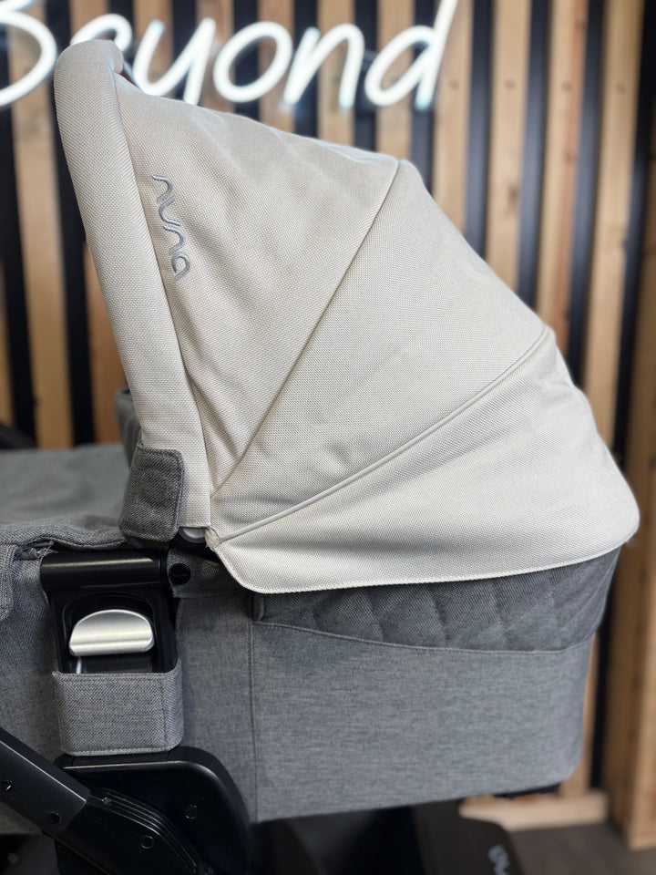 PRE LOVED Nuna Mixx Travel System - Birch