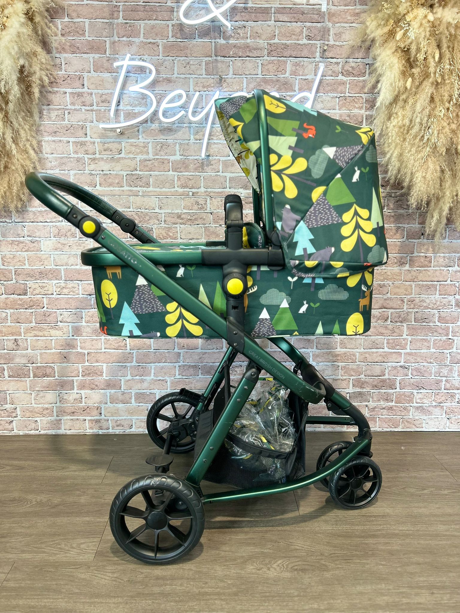 Cosatto leaf pram best sale