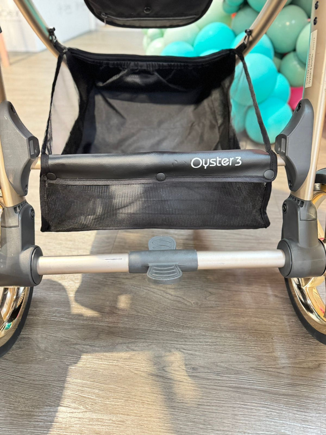 PRE LOVED BabyStyle Oyster 3 Luxury Bundle – Champagne