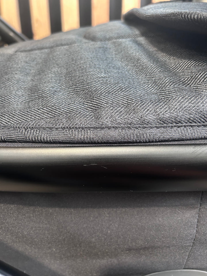 PRE LOVED Babystyle Oyster3 Travel System - Pepper