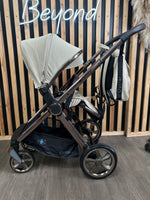 PRE LOVED Babystyle Oyster4 2-in-1 Travel System - Buttermilk