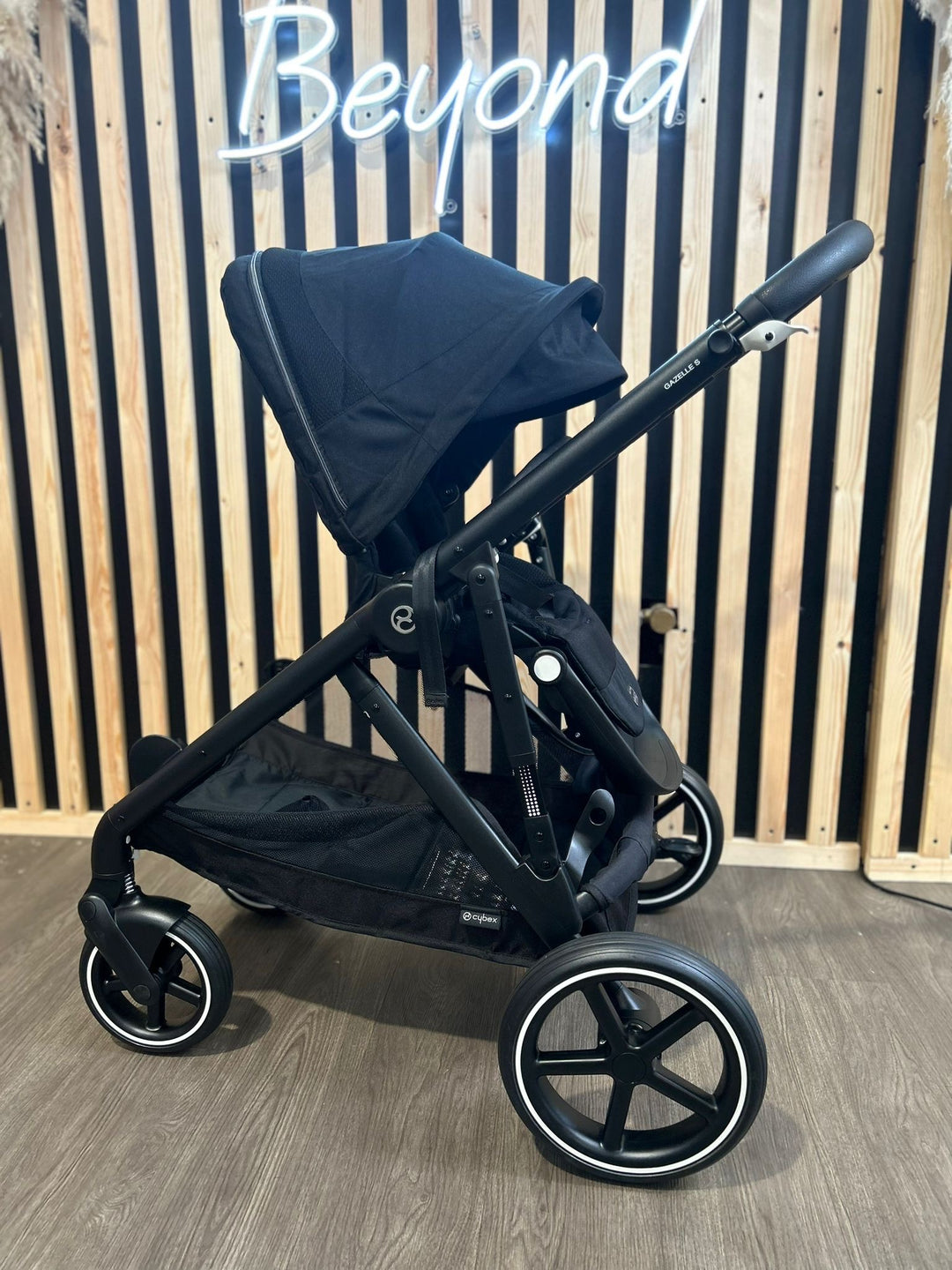 PRE LOVED Cybex Gazelle S Double Travel System - Black