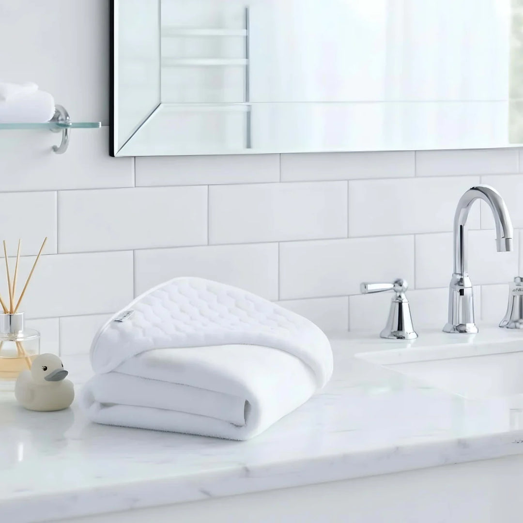 Clair De Lune Dimple Palm Moses Basket With Stand & Bedding Bundle