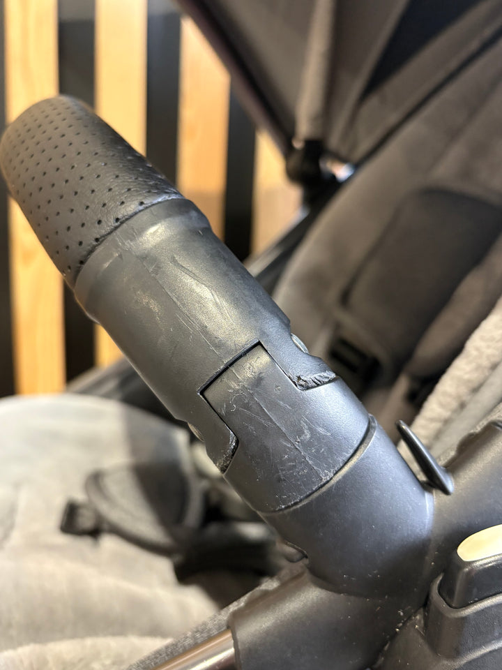 PRE LOVED egg2 Double Travel System - Quartz