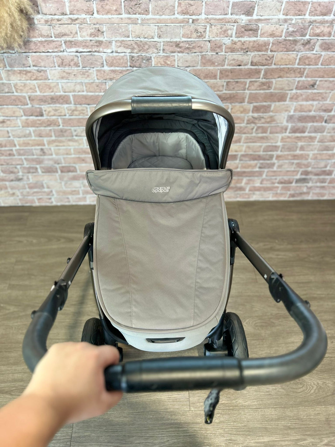 PRE LOVED Mamas & Papas Ocarro Cabriofix i-Size Travel System - Phantom