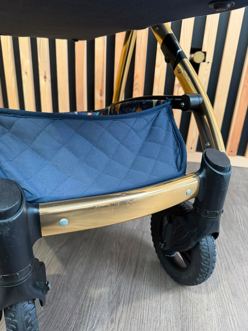 PRE LOVED Cosatto Wow 2 Travel System - On The Prowl