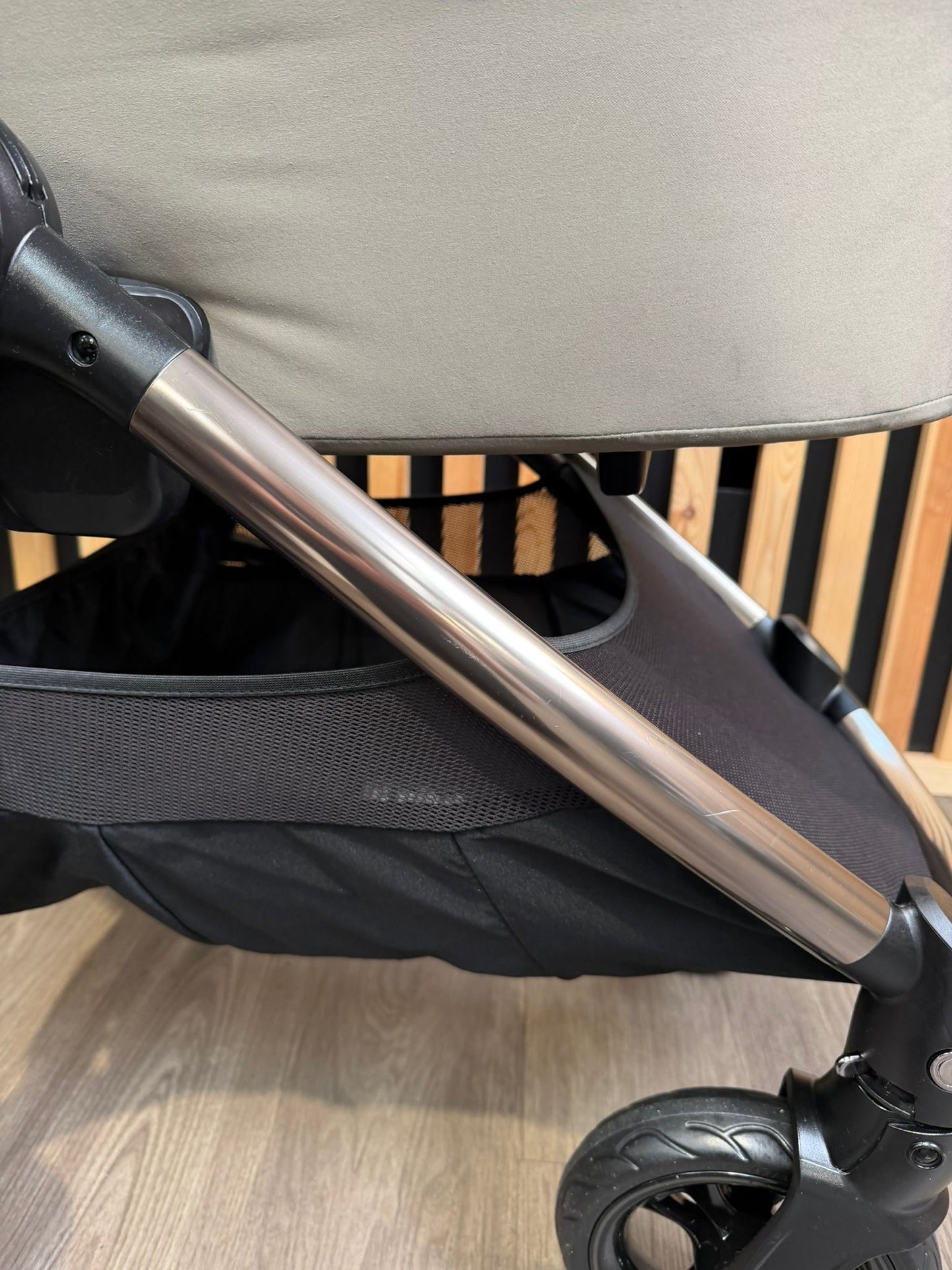 PRE LOVED Mamas & Papas Ocarro Travel System - Everest