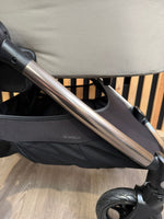 PRE LOVED Mamas & Papas Ocarro Travel System - Everest