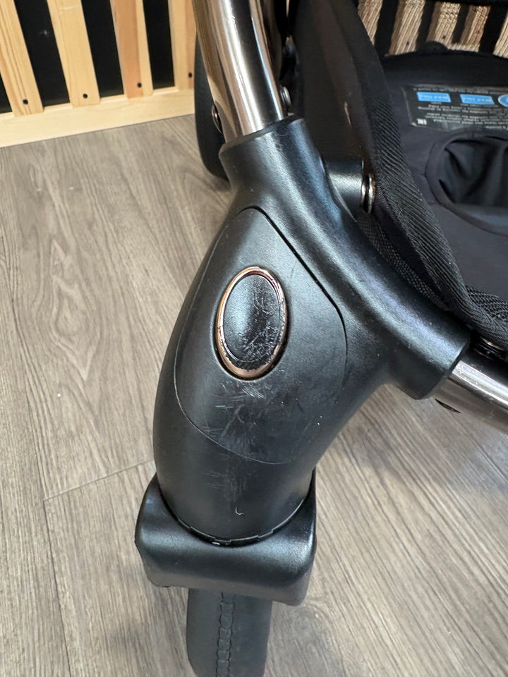 PRE LOVED egg3 Travel System - Mink