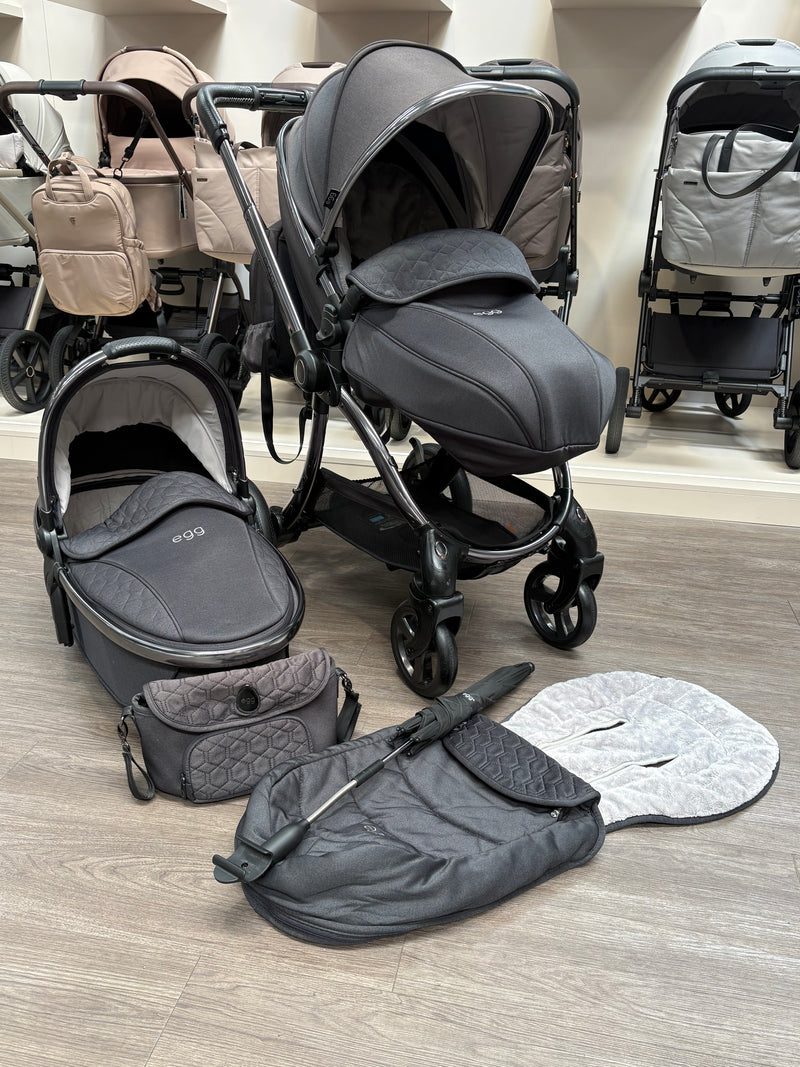 PRE LOVED egg3 Travel System - Carbonite