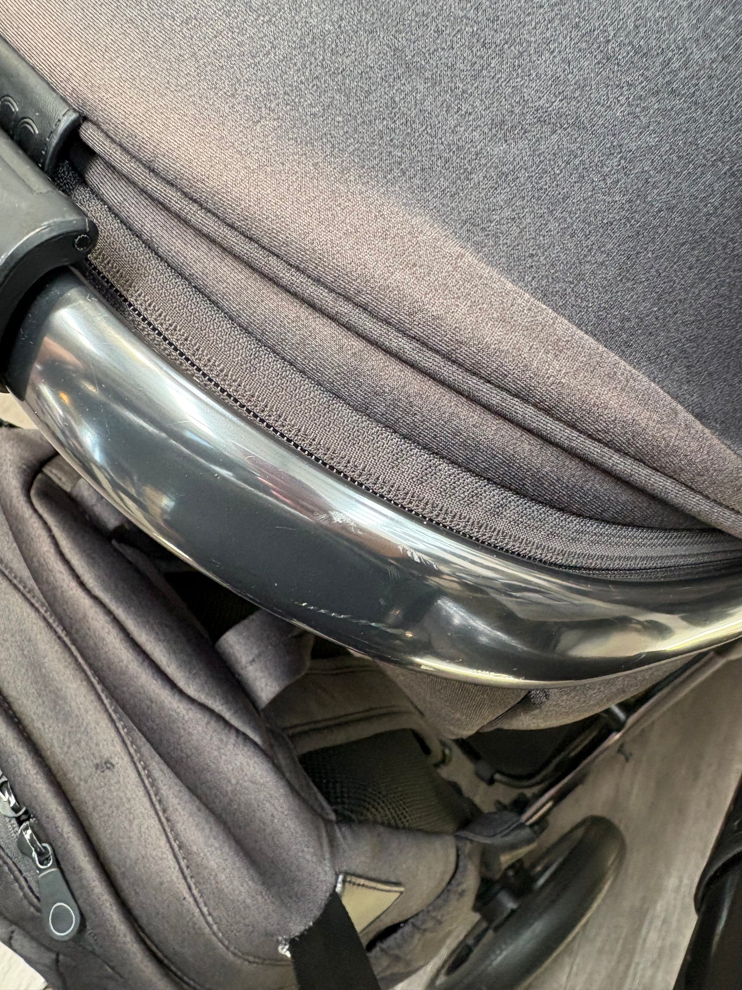 PRE LOVED egg3 Travel System - Carbonite