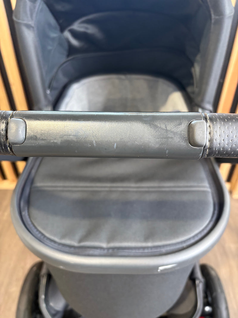 PRE LOVED UPPAbaby Vista Pram + Pushchair