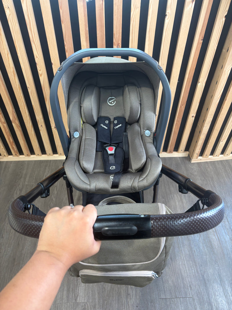PRE LOVED Babystyle Oyster3 Travel System - Mink