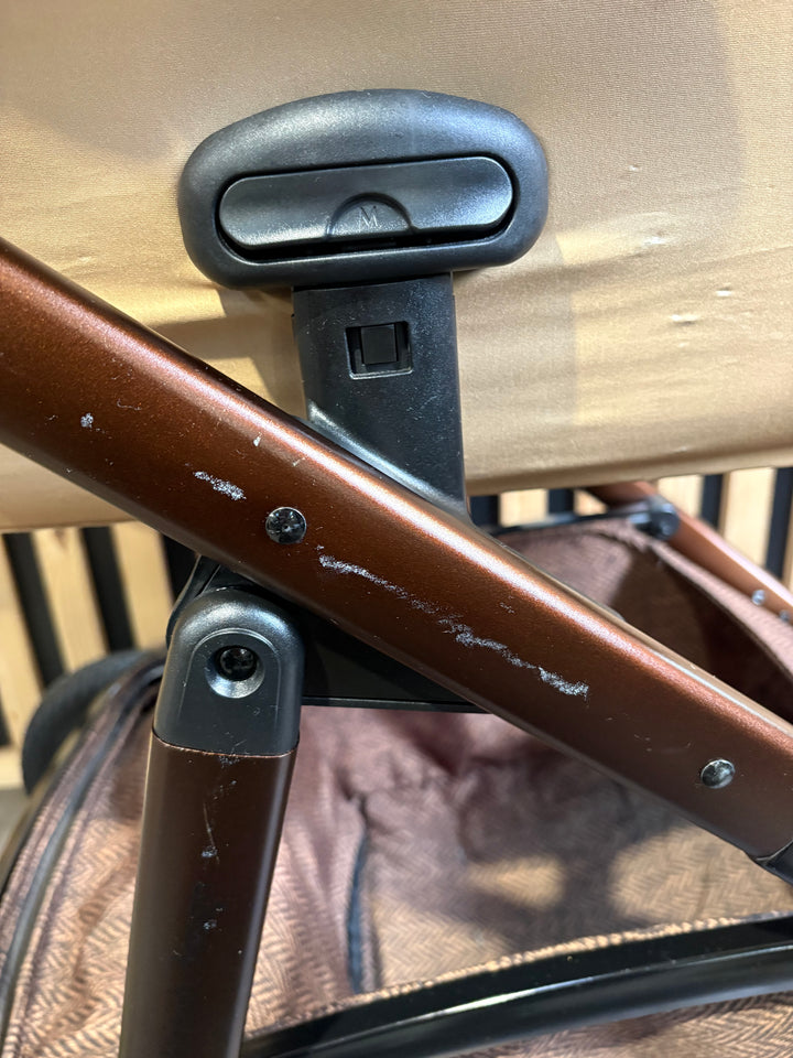 PRE LOVED Cosatto Wow Continental Travel System - Foxford Hall