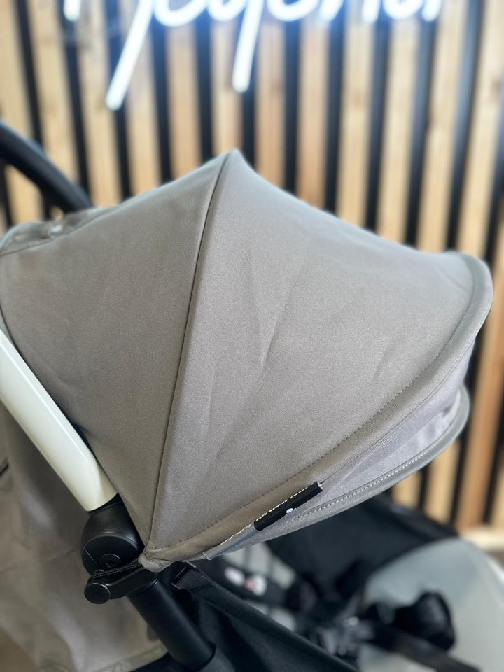 PRE LOVED Babyzen Yoyo Stroller - Beige