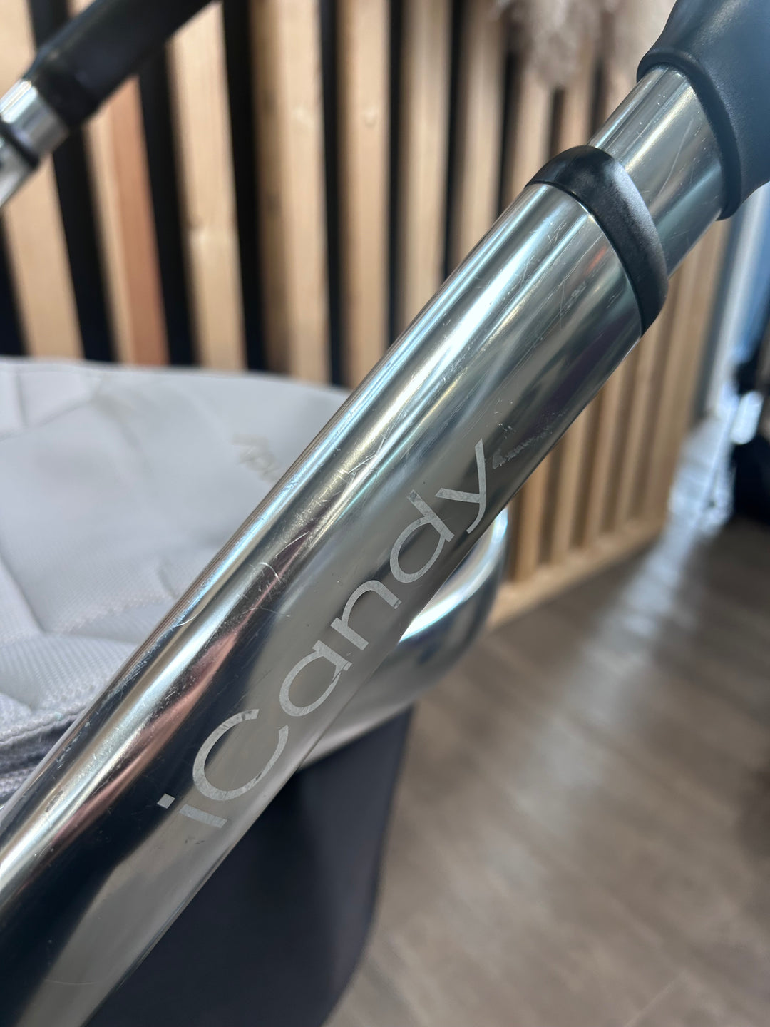 PRE LOVED iCandy Peach 5 2-in-1 Travel System - Beluga Grey