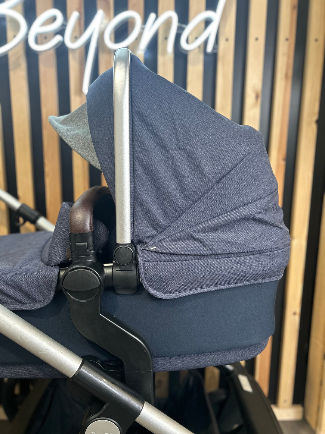 PRE LOVED Silver Cross Wave Single To Double Pushchair - Midnight Blue