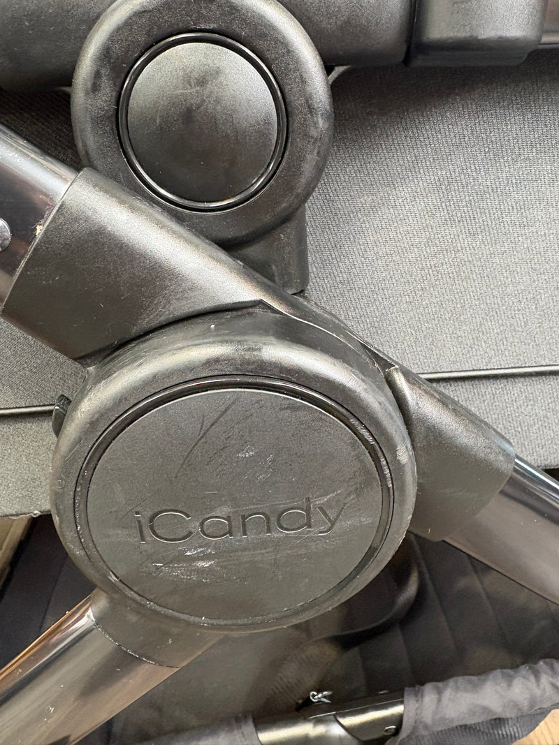 PRE LOVED iCandy Peach 7 Travel System - Phantom/Truffle