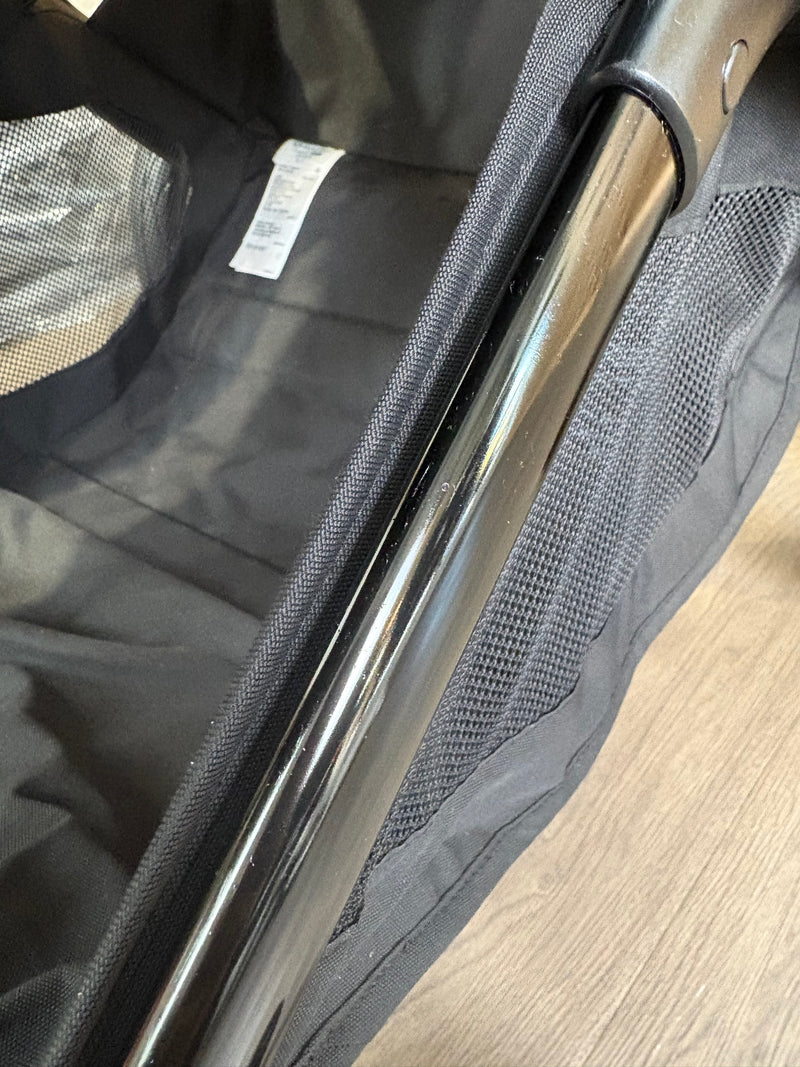 PRE LOVED Bugaboo Fox 5 2-in-1 Travel System - Heritage Black