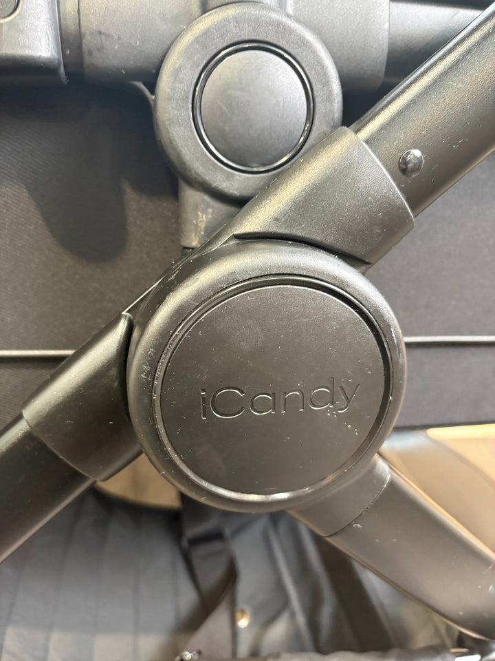 EX DISPLAY iCandy Peach 7 Travel System - Jet Black