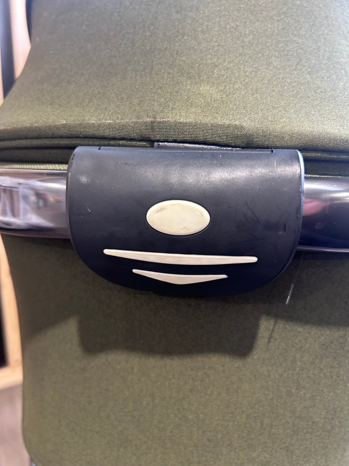 PRE LOVED egg2 Travel System - Olive