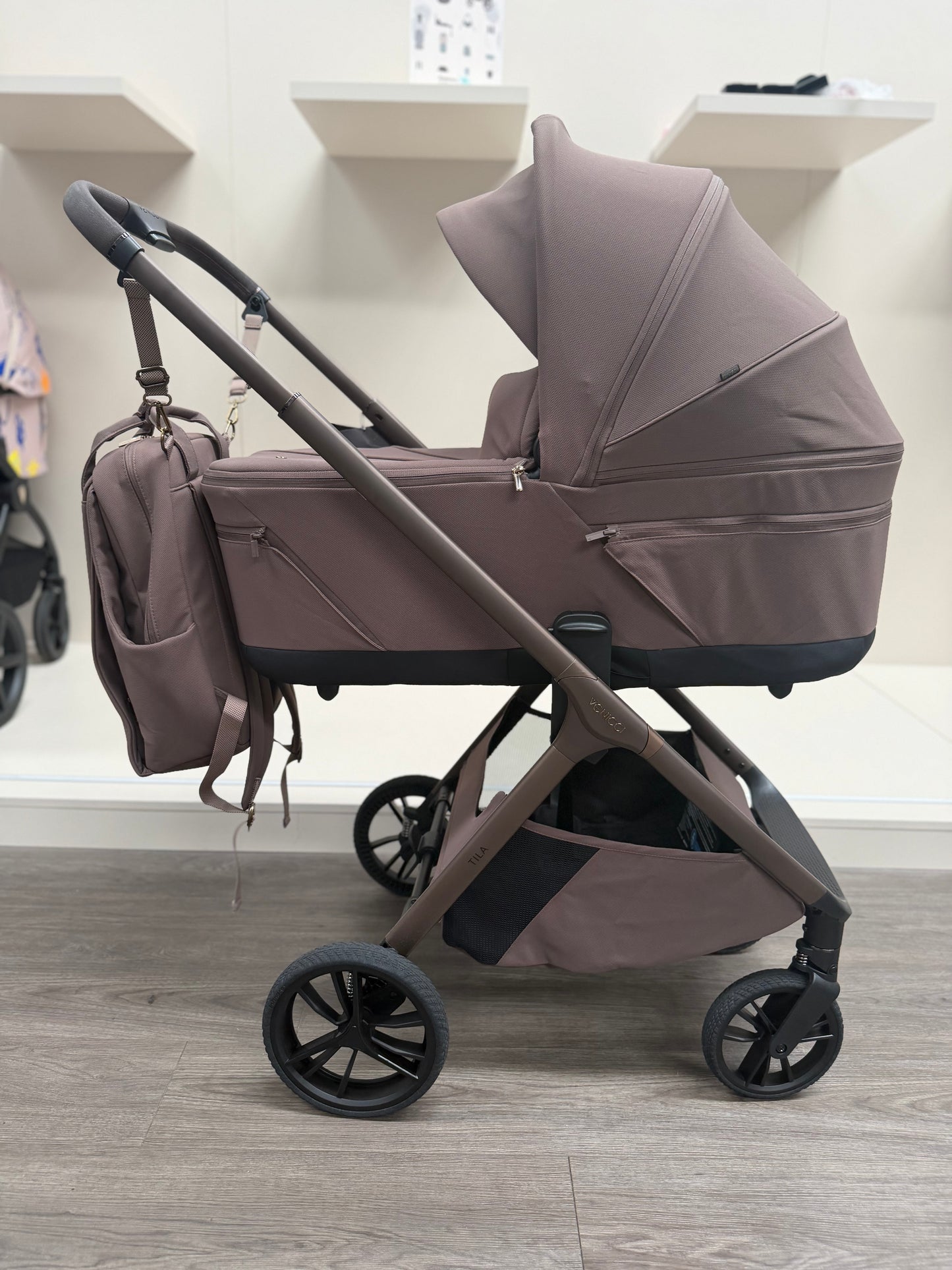 EX DISPLAY Venicci Tila Pram, Pushchair + Accessories - Noche