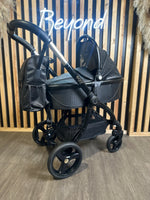 PRE LOVED egg2 Travel System - Jurassic Gold