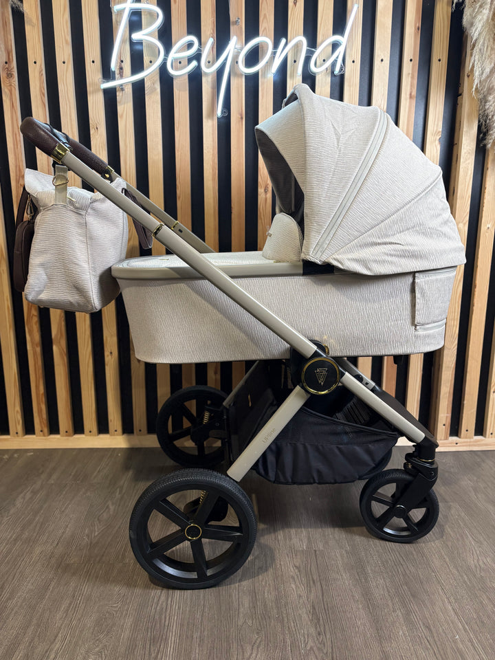 PRE LOVED Venicci Tinum Upline 3in1 Travel System - Stone Beige