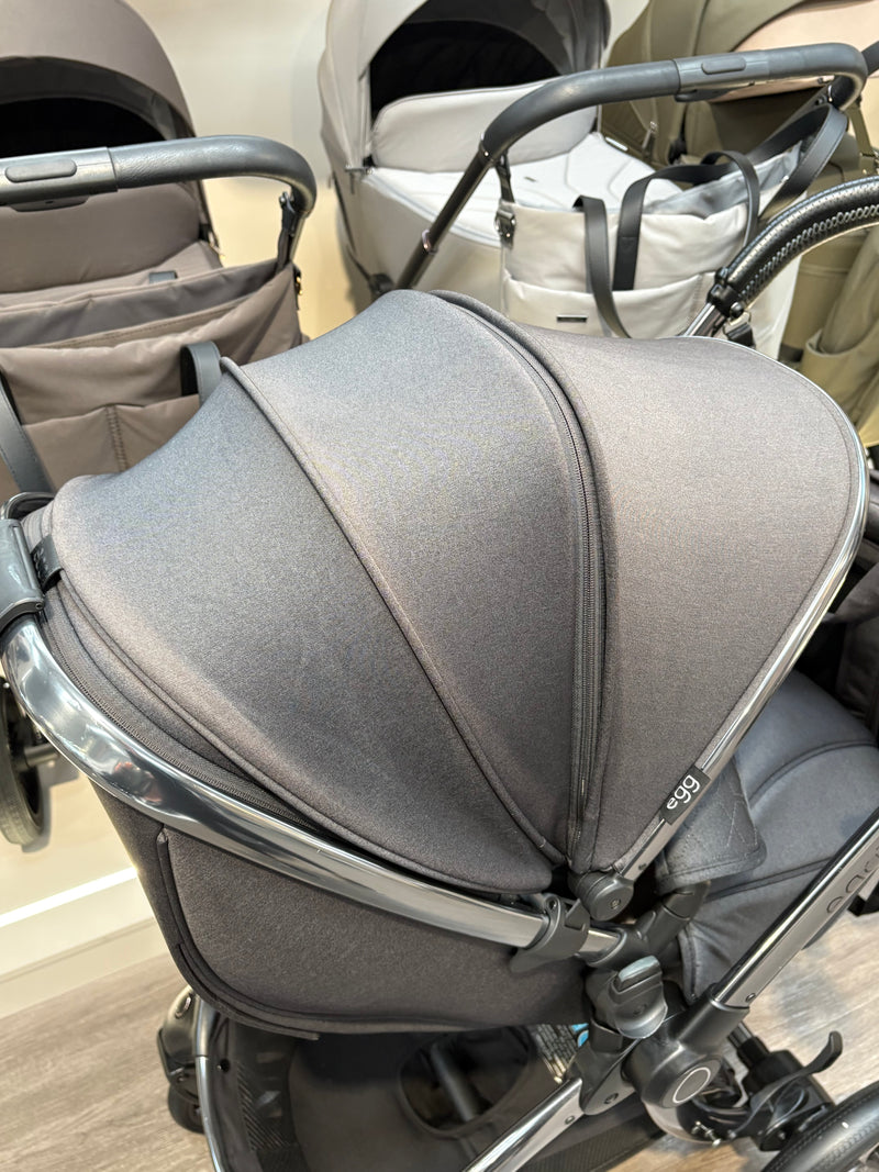 PRE LOVED egg3 Travel System - Carbonite