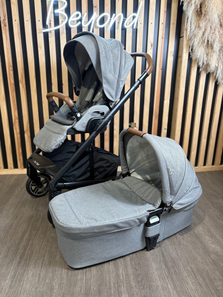 PRE LOVED Nuna Mixx Travel System - Granite