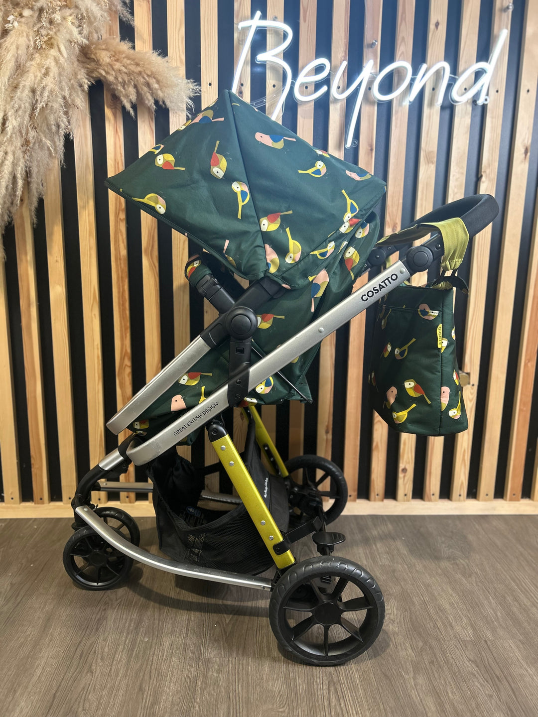 PRE LOVED Cosatto Giggle 3-in-1 Travel System - Birdland
