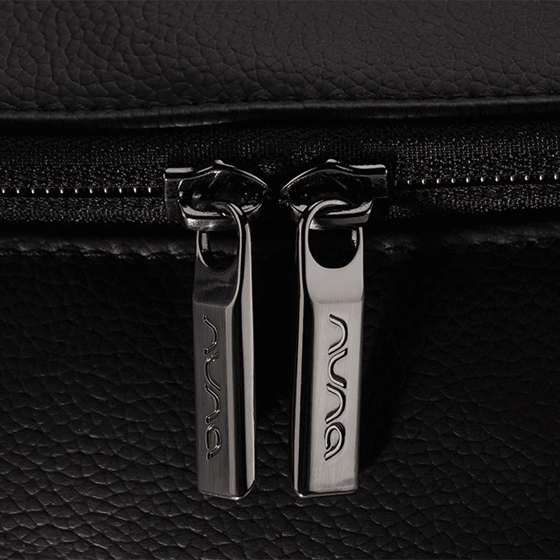 Nuna Essential Bag - Caviar