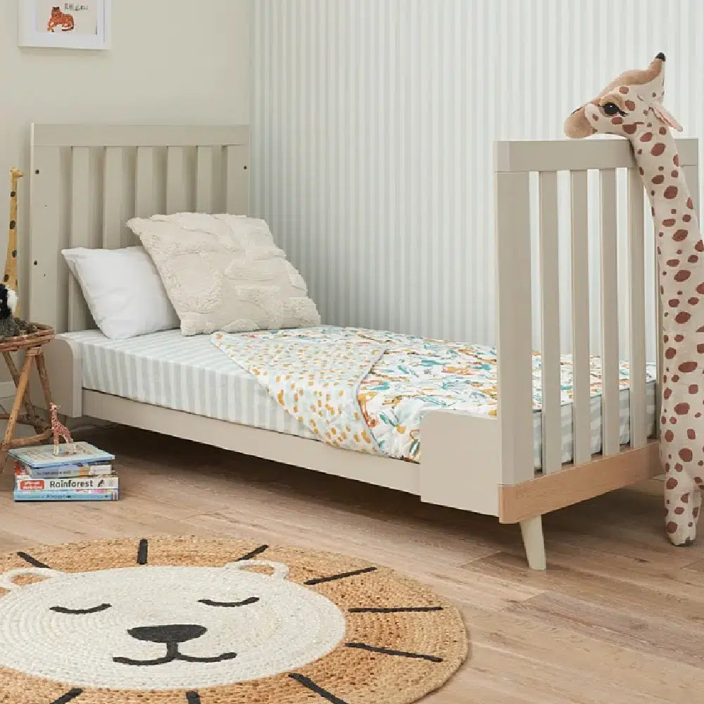 Tutti Bambini Hygge Cot Bed – Light Oak/White Sand