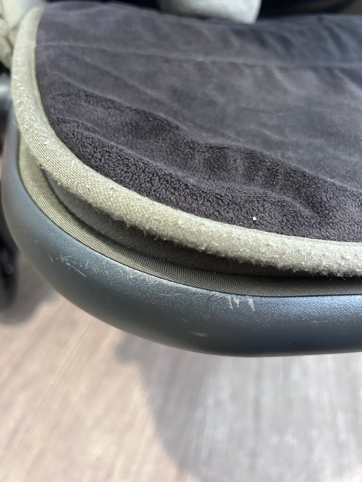 PRE LOVED Silver Cross Wave Twin Travel System - Cedar