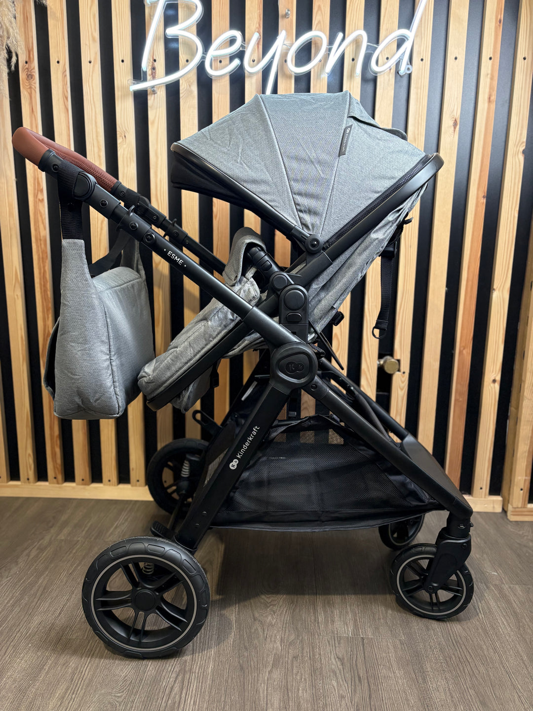 EX DISPLAY Kinderkraft Esme Pram + Pushchair + Brand New Mink Pro Car Seat - Moonlight Grey