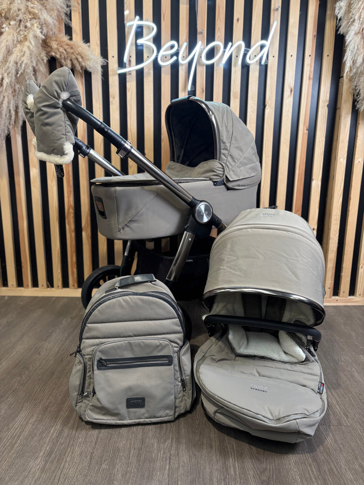 PRE LOVED Mamas & Papas Travel System - Everest