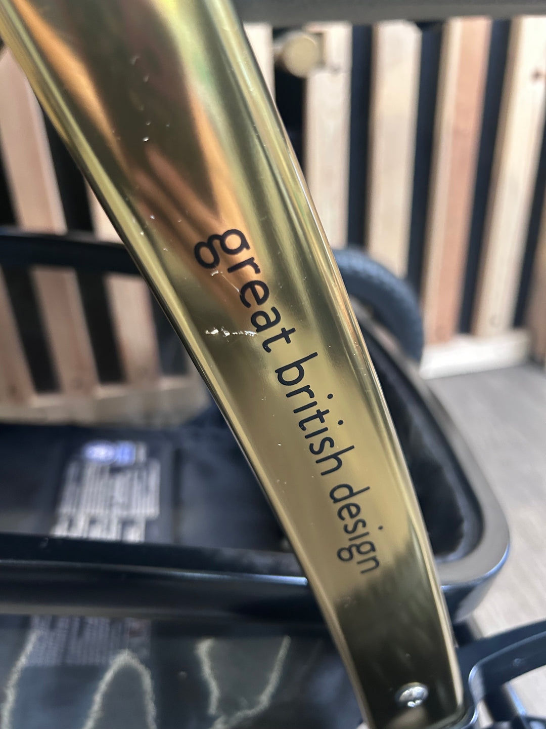 PRE LOVED Cosatto Wow 2 2in1 Travel System - Bureau