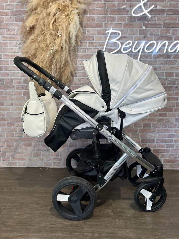 EX DISPLAY Mee-Go Milano Travel System - White