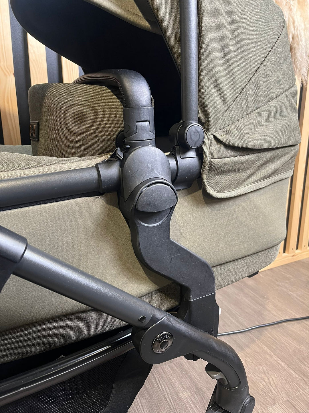 PRE LOVED Silver Cross Wave Double Travel System - Cedar