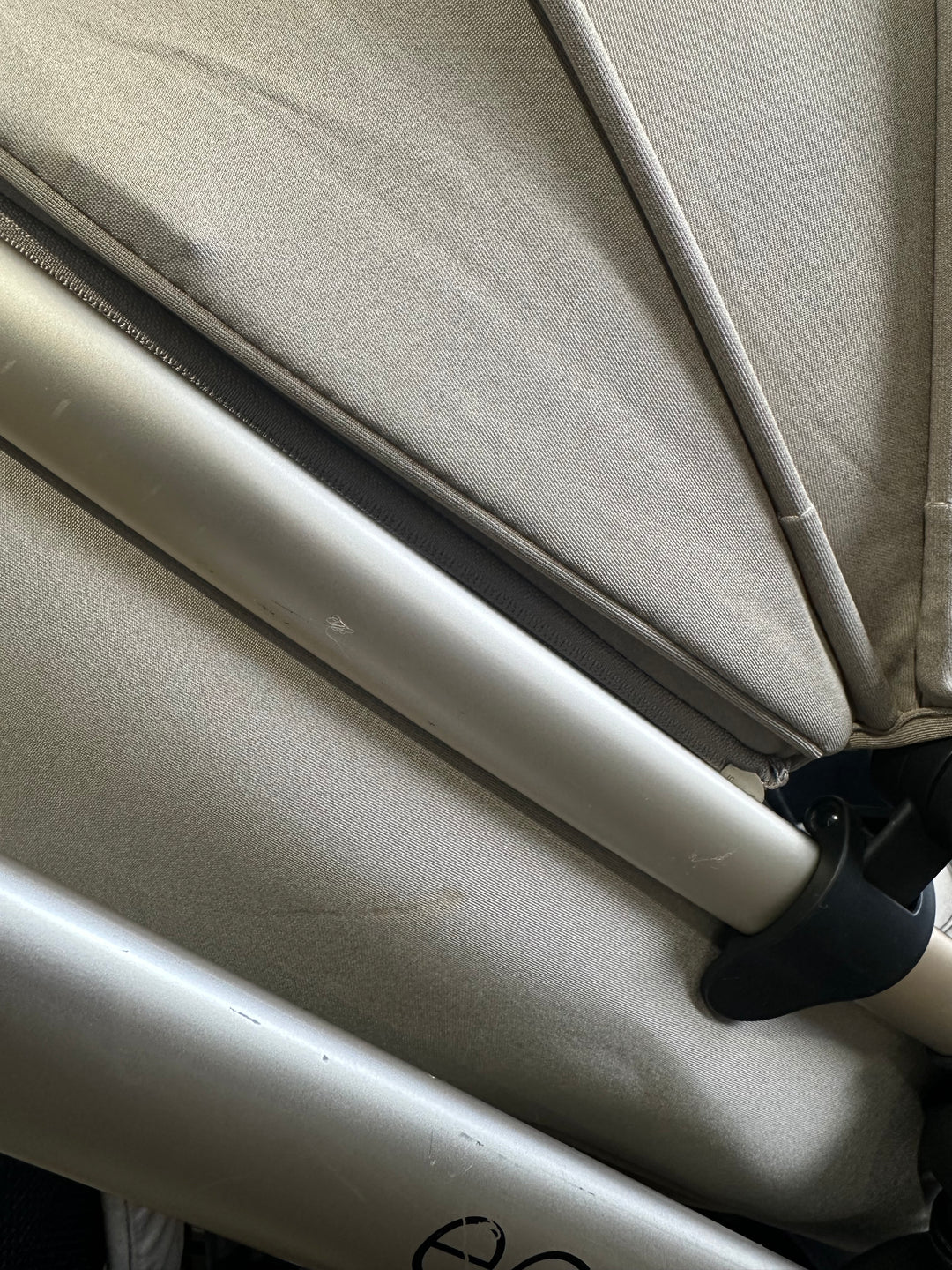 PRE LOVED egg2 Travel System - Feather