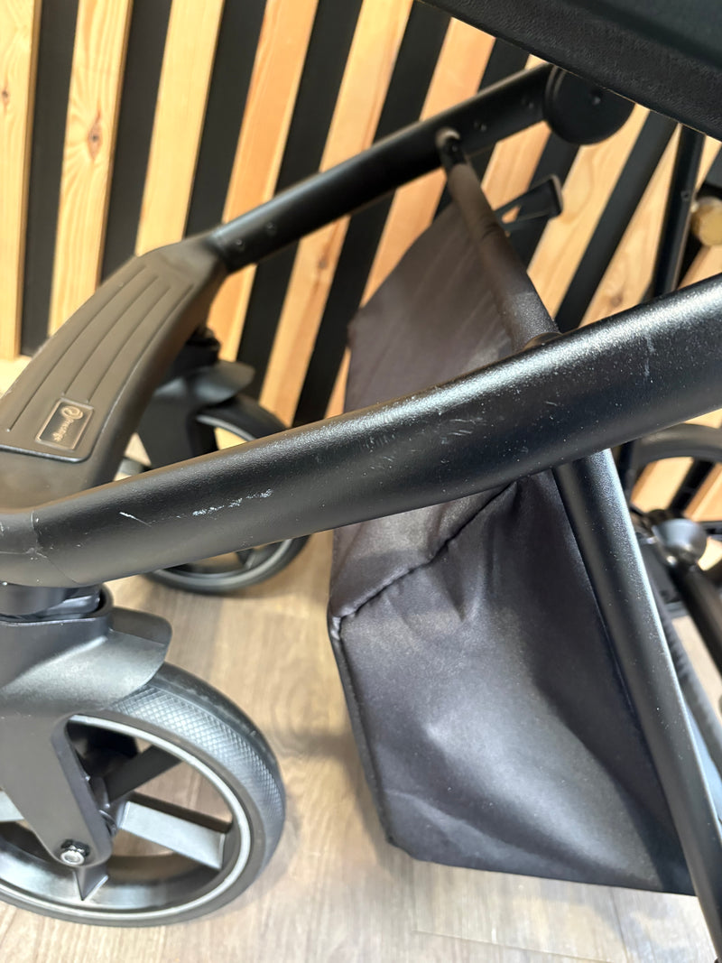 PRE LOVED Babystyle Prestige Vogue Travel System - Eden