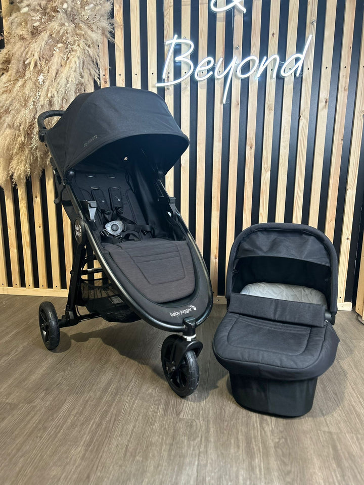 PRE LOVED Baby Jogger City Mini GT2 Stroller and Carrycot - Opulent Black