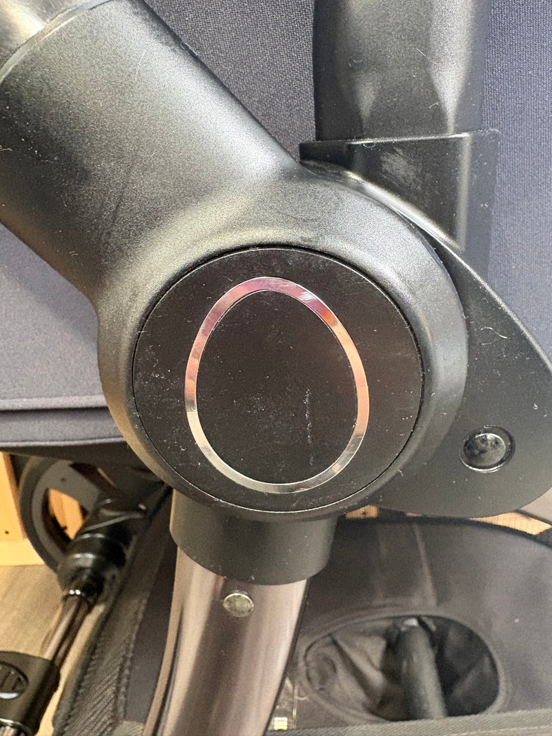 PRE LOVED egg3 Travel System - Celestial