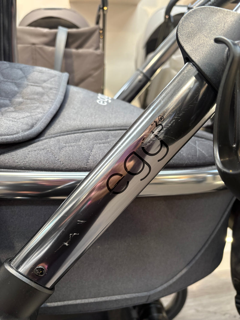 PRE LOVED egg3 Travel System - Carbonite