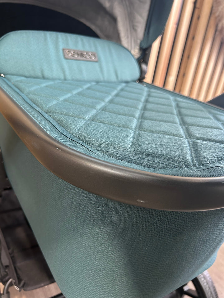 PRE LOVED Venicci Tinum 2.0 Special Edition Travel System - Teal Bay