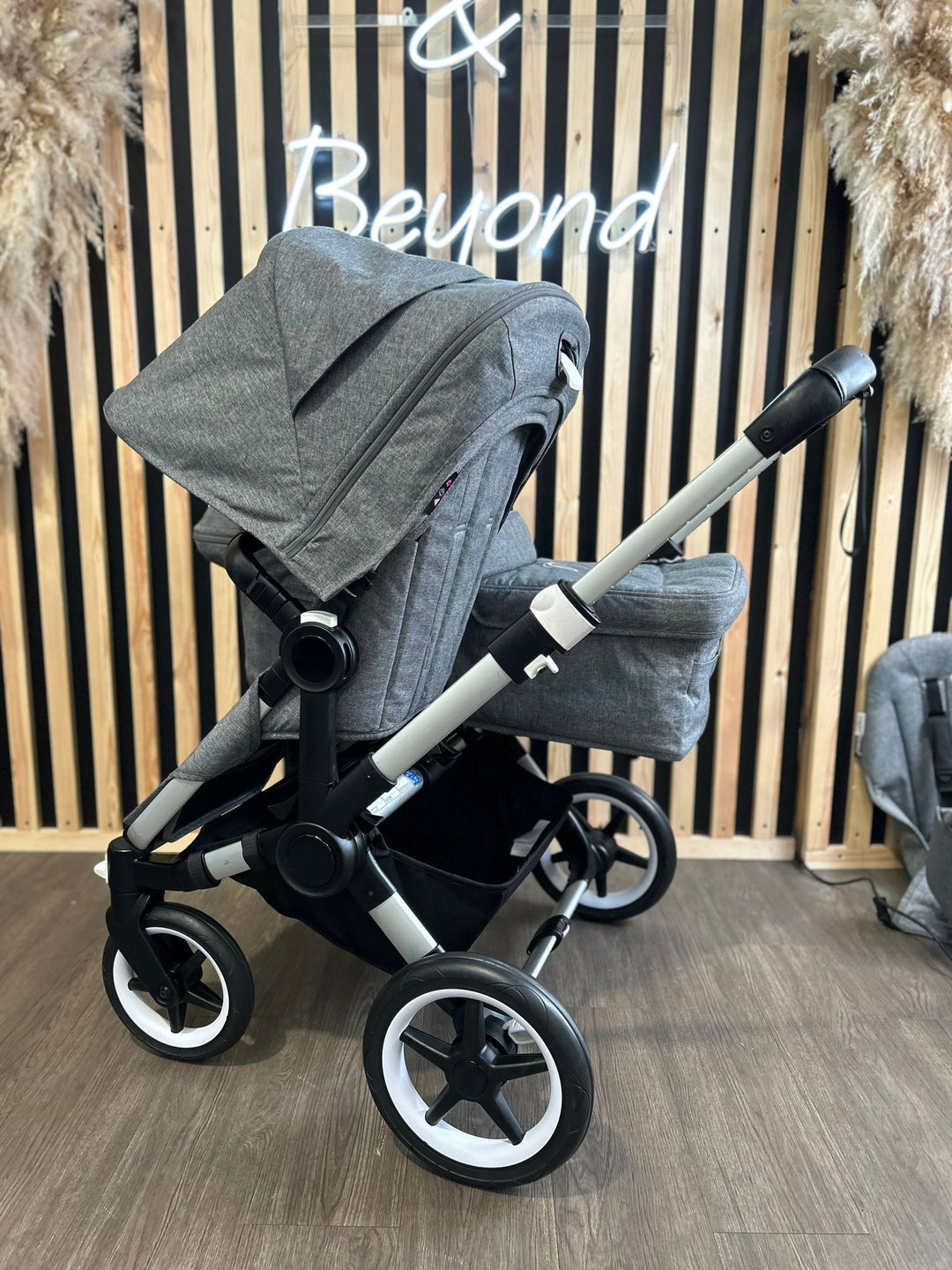 PRE LOVED Bugaboo Donkey 3 Duo - Grey Melange