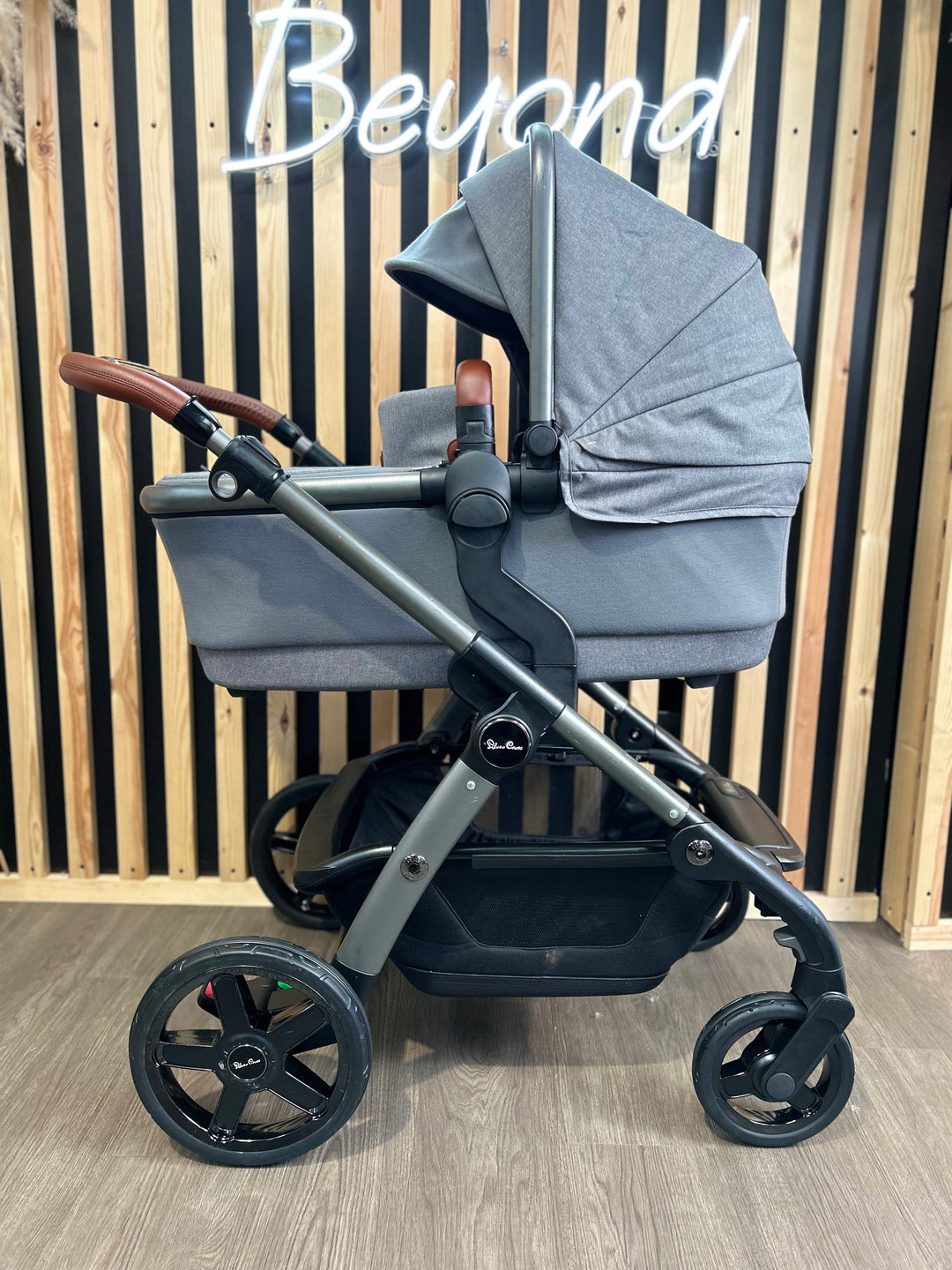 PRE LOVED Silver Cross Wave Pram + Pushchair - Zinc
