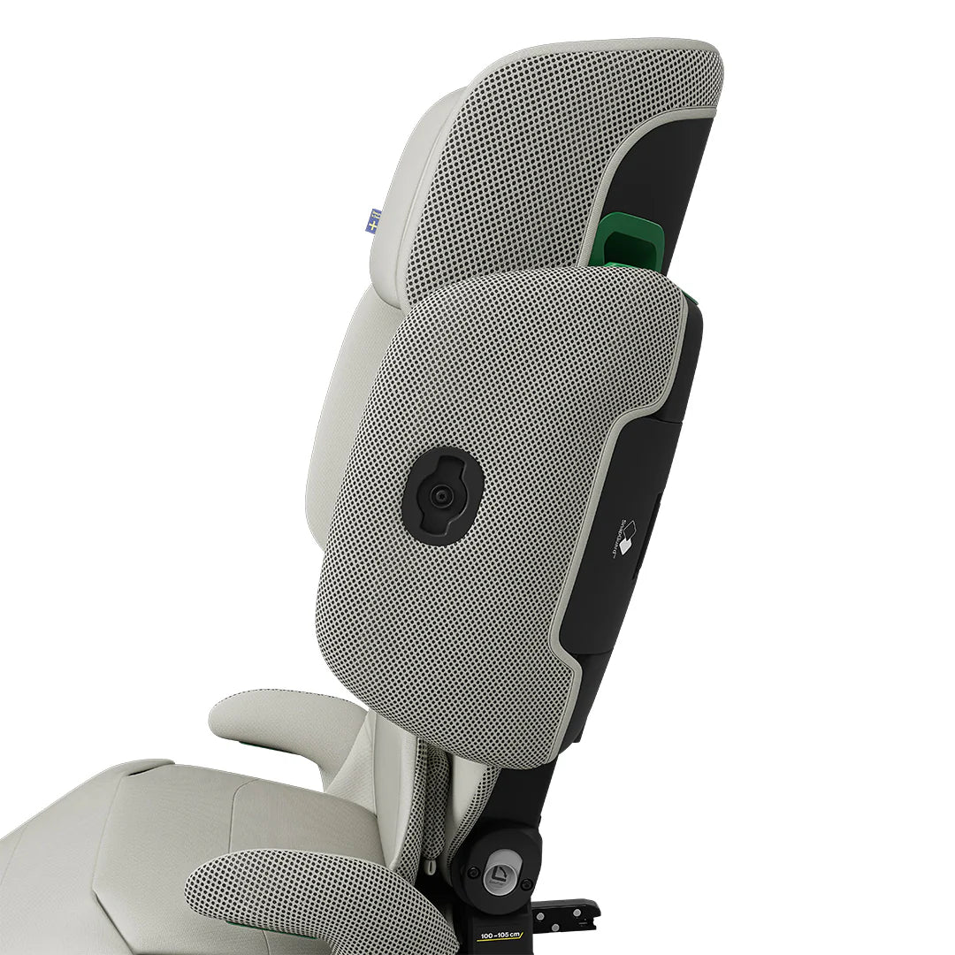 Axkid UP Car Seat Plus Free Accessories - Beachgrass Beige