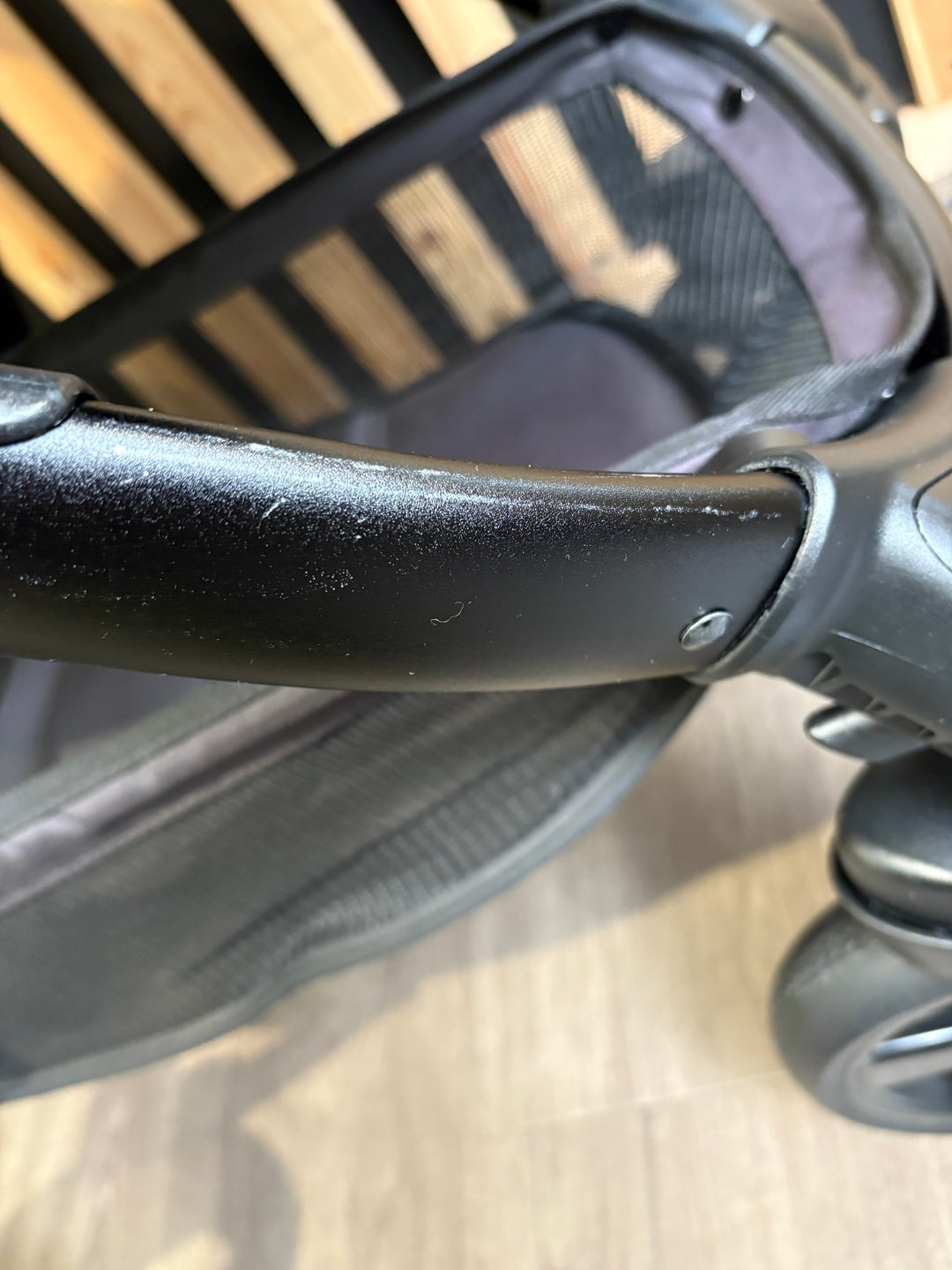 PRE LOVED egg2 Travel System - Stealth