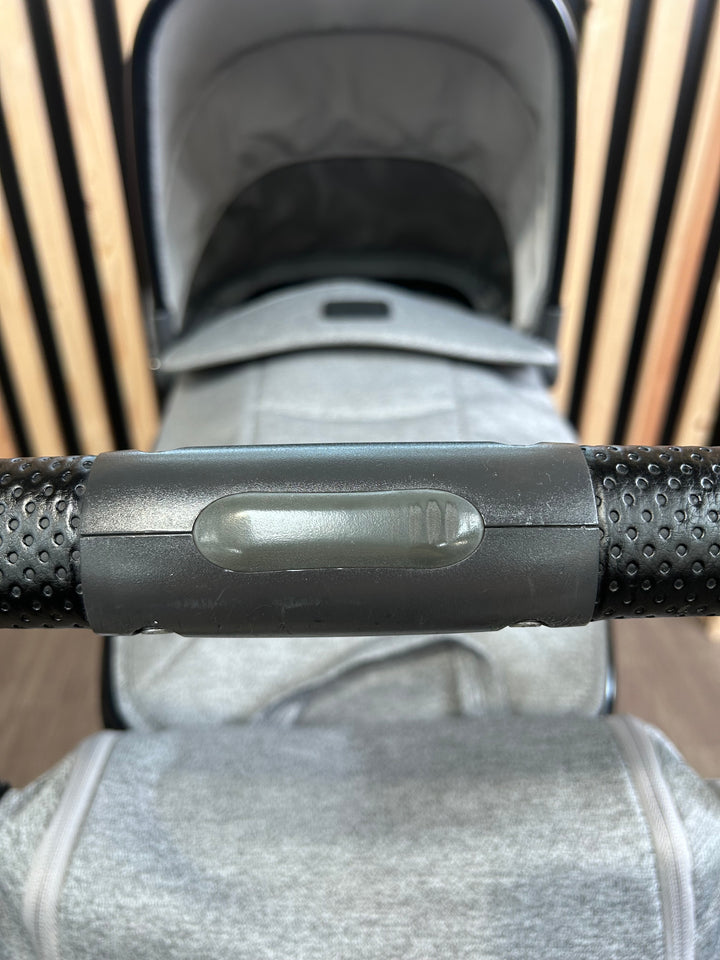 PRE LOVED Babystyle Oyster3 Pram + Pushchair - Orion